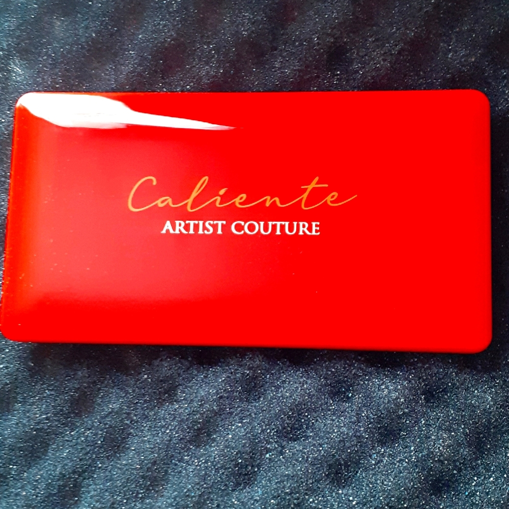 Brand New Artist Couture Caliente Palette